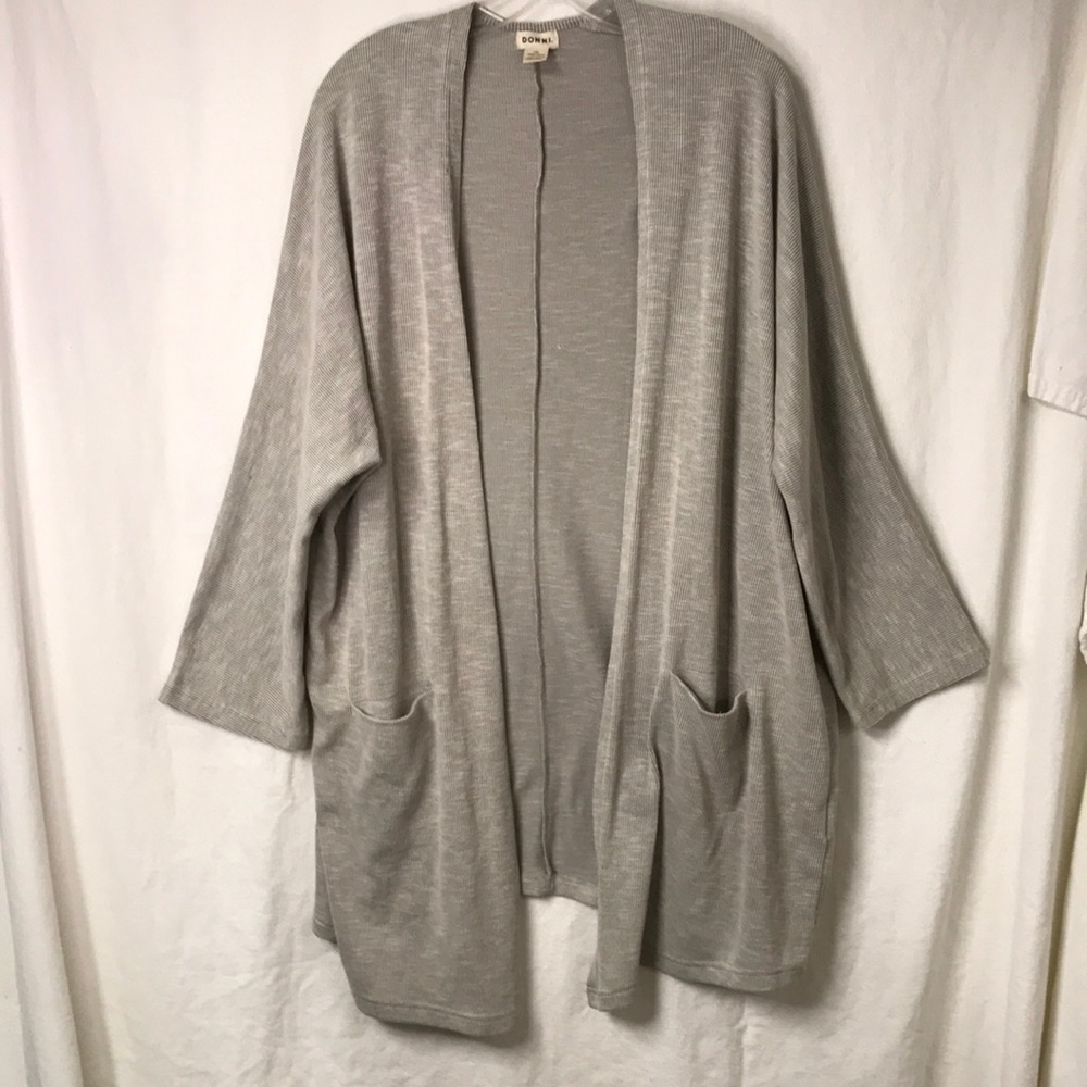 Donni Women’s Open Front Cardigan OSFA Oatmeal Color Front pockets EUC